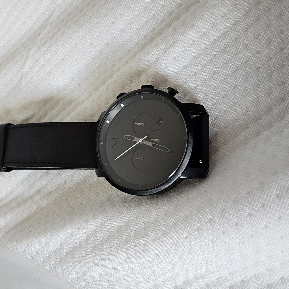 MvMt men's watch